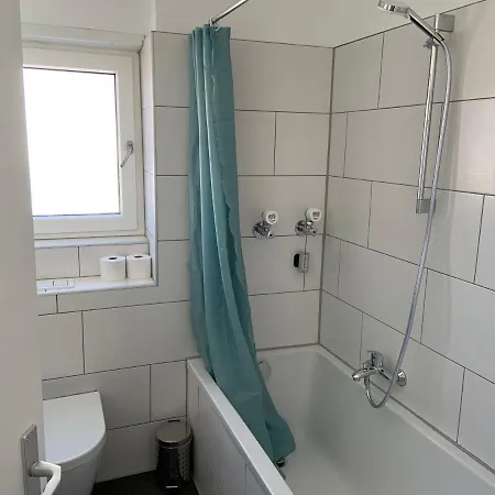 Theox Apartment No 2 Modernes Apartment Zwischen Mannheim & Heidelberg Edingen-Neckarhausen Buitenkant foto